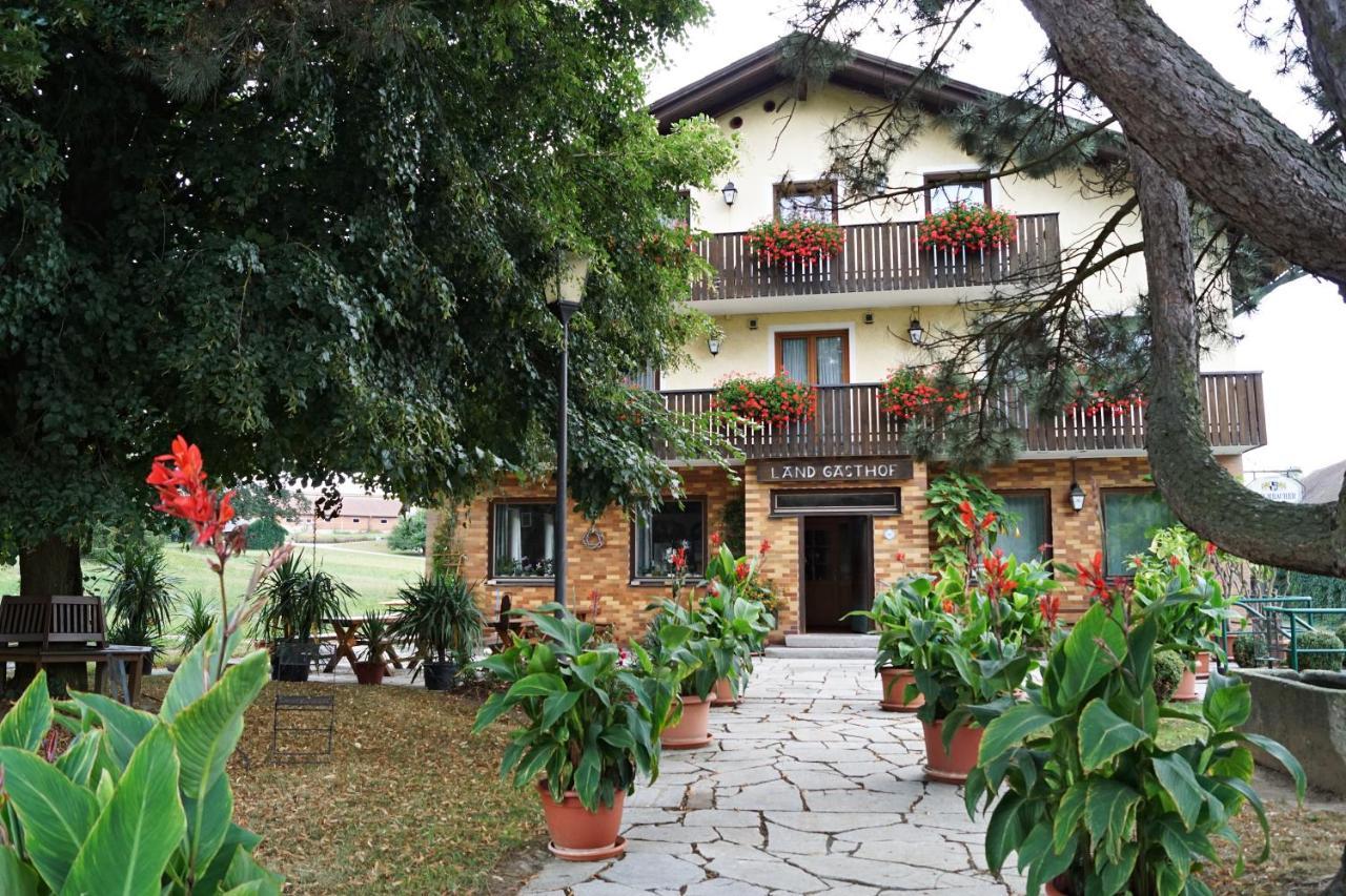 Hotel-Landgasthof Henghuber Roetz Экстерьер фото